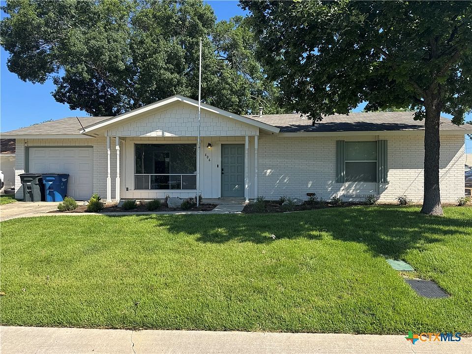 1st image of 606 Bavarian Dr