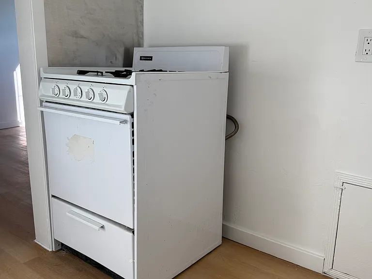 504 N Glassell St #3 — Photo 6