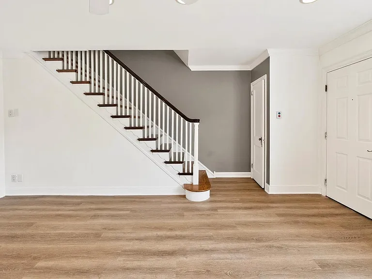 7436 Belden St — Photo 2