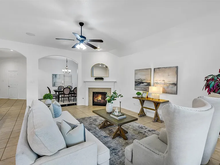 7014 Spruce View Ct — Photo 5