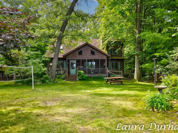5321 Nadeau Dr, Pullman, MI 49450