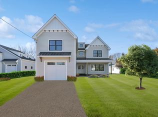 53 Phillips Ave, Speonk, NY