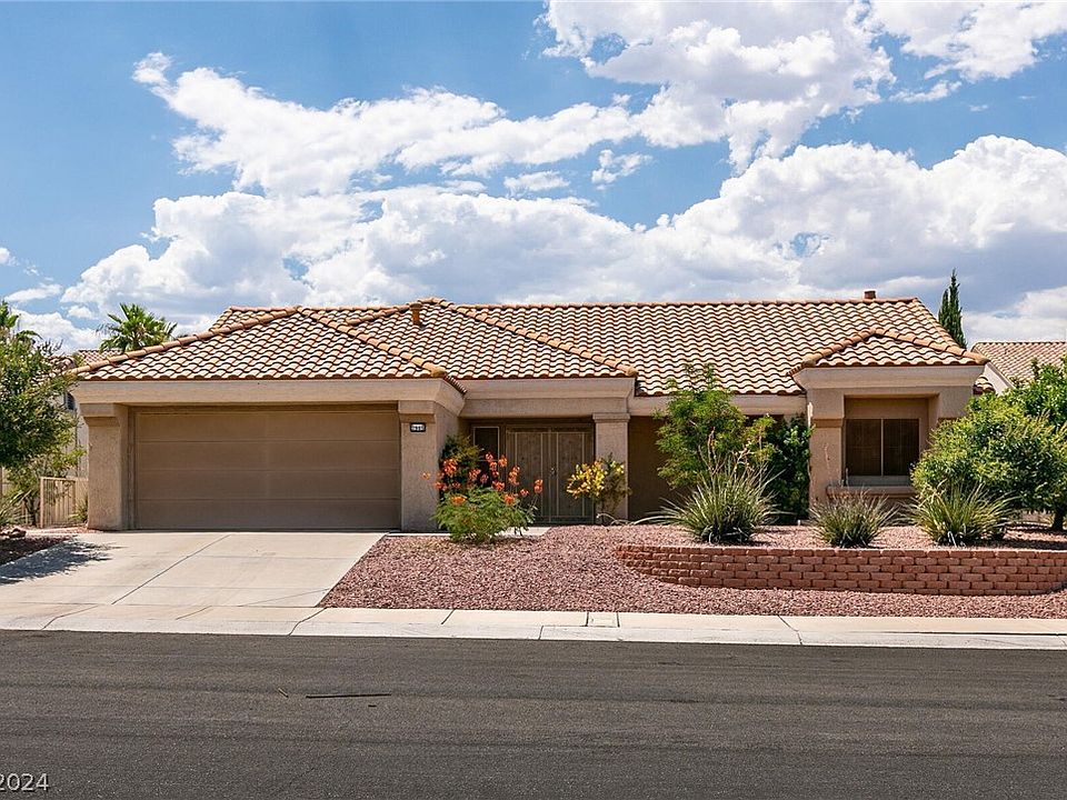 1st image of 2905 Lotus Hill Dr