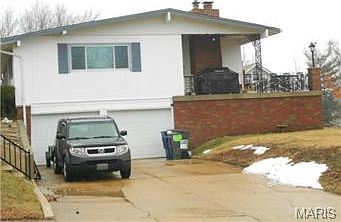 4th image of 6440 Bradley Ave