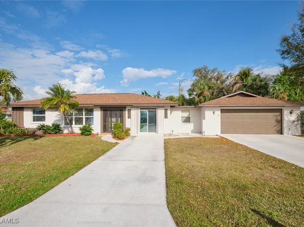 2126 W Tobago Cir, Fort Myers, FL 33905