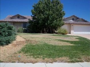 13827 Havasu Rd, Apple Valley, CA 92307