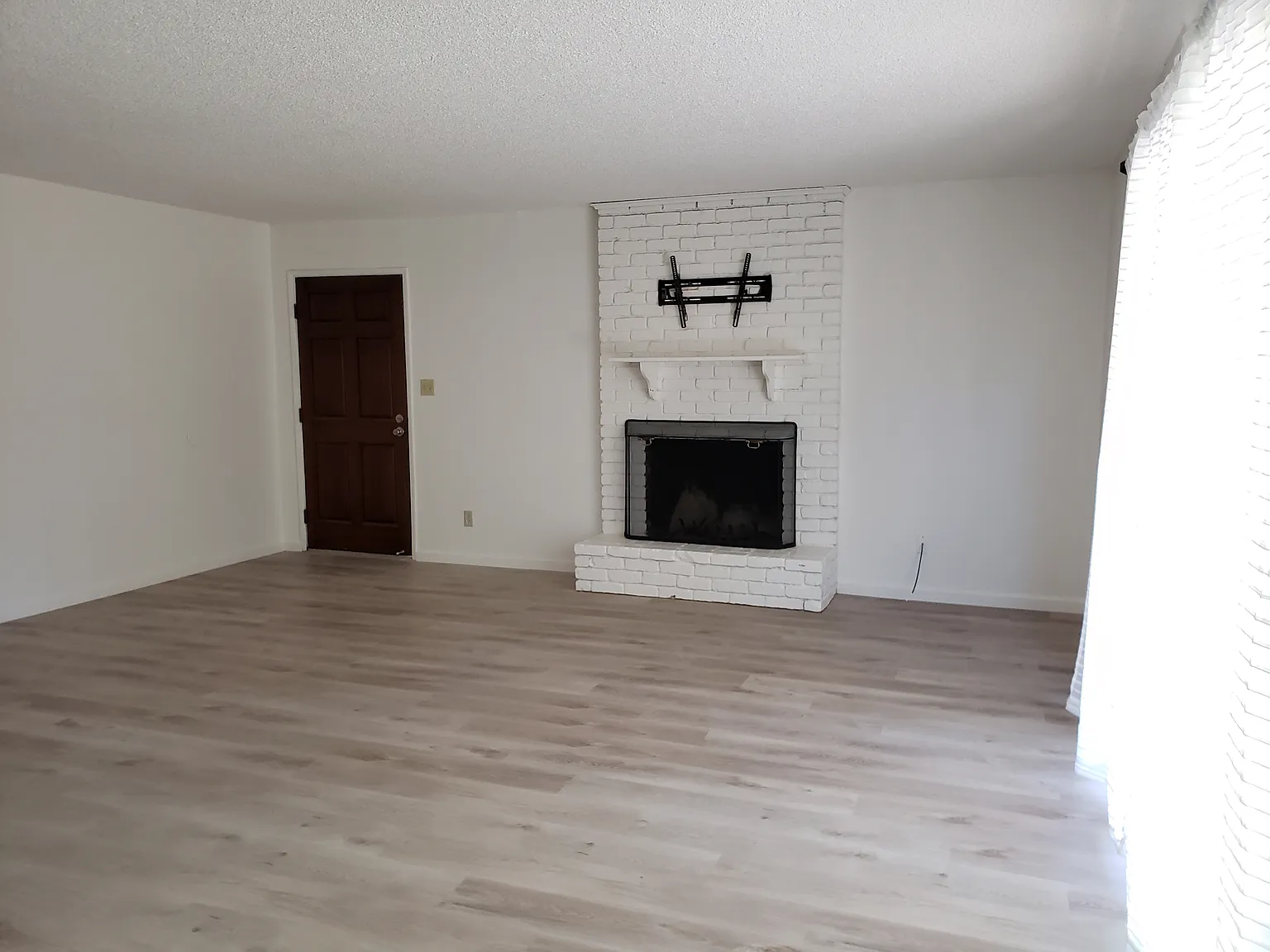 4914 Cowell Blvd — Photo 4