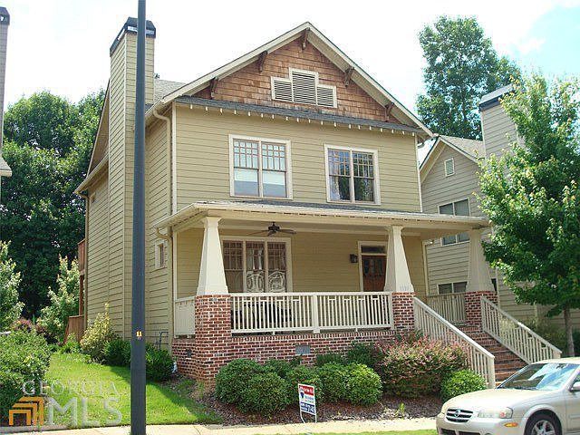 2nd image of 1339 Park Trce SE