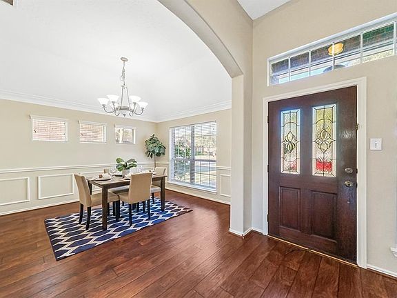 4th image of 1523 Elden Hills Way