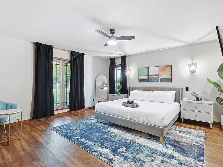 15305 Plum Ln — Photo 15