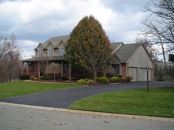 2nd image of 10385 Bridgewater Dr