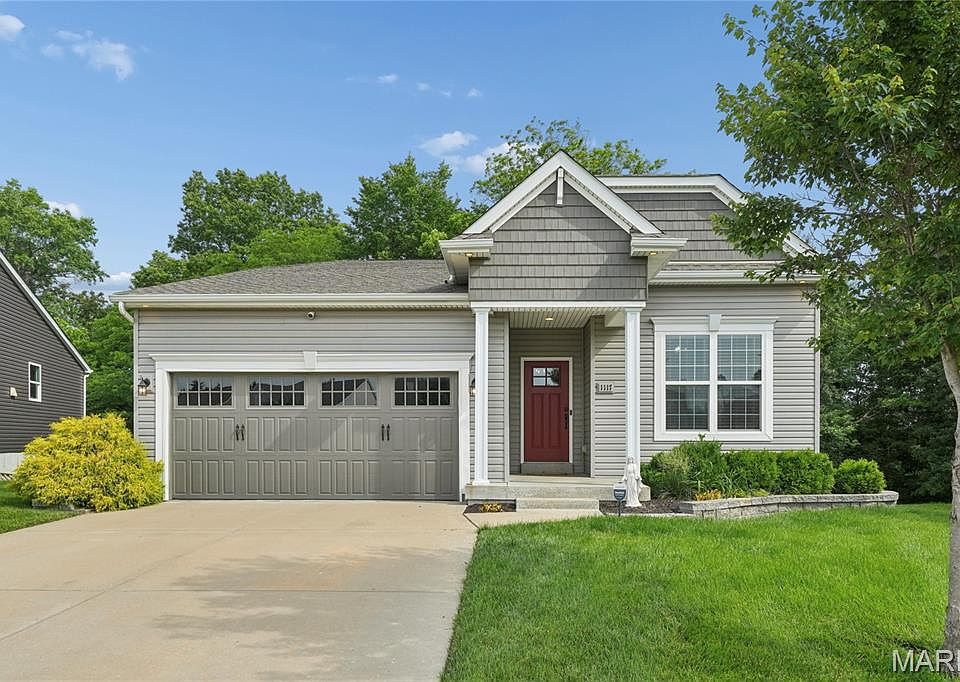 1st image of 1117 River Oak Ct