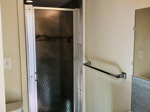 5th image of 2634 N 43rd St