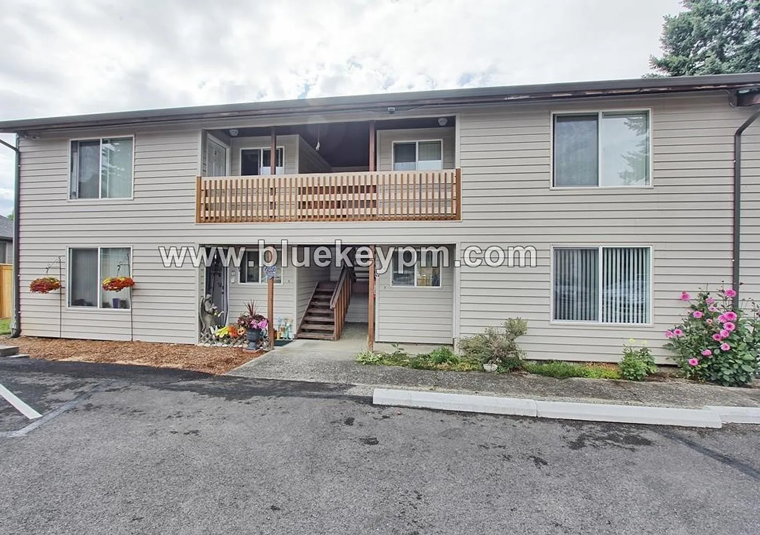 WHOF4119 — Photo 3