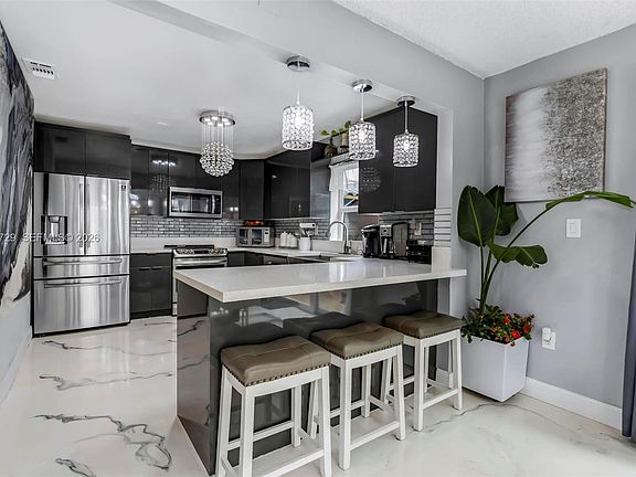 3rd image of 3431 Java Plum Ave