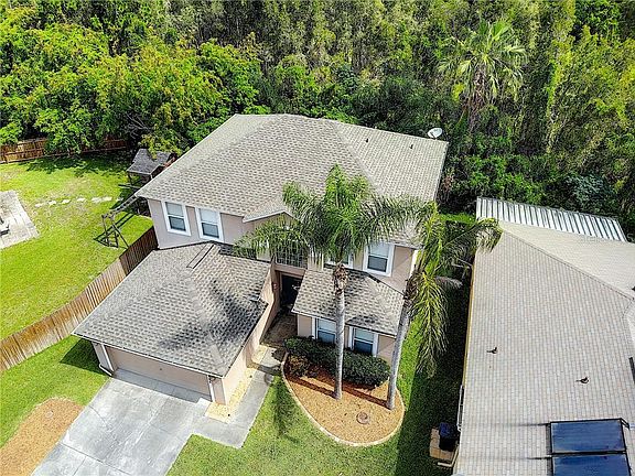 4th image of 142 Sterling Pine St