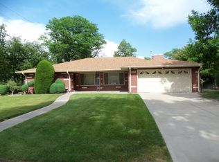 890 Field St, Lakewood, CO 80215