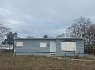 20 Somerset Rd N, Amityville, NY 11701