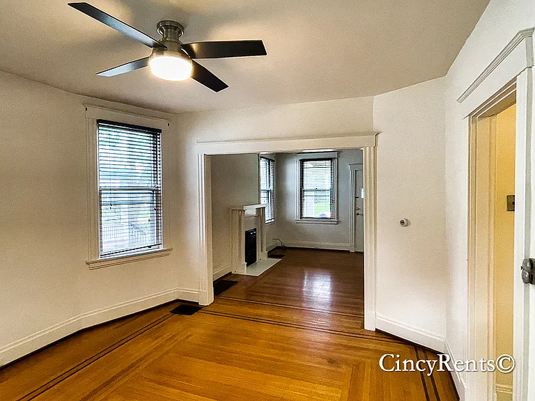 2800 Observatory Ave #1 — Photo 11