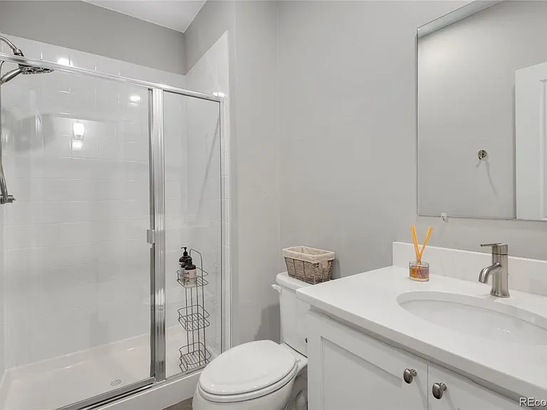 8226 Blue River Ave — Photo 11