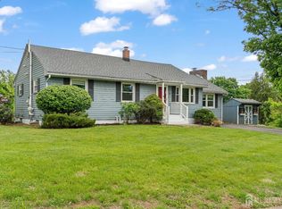 5 Willow Ave, Piscataway, NJ 08854