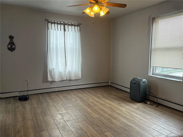 1019 Chislett St #2 — Photo 5