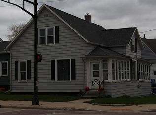 1322 Madison St, Two Rivers, WI 54241