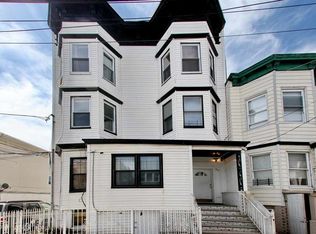 35 Poplar St #201, Jersey City, NJ 07307