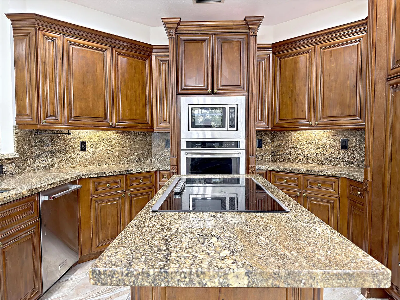 4 bed, 3.5 bath, 2983 sqft, $6,500 — Photo 4