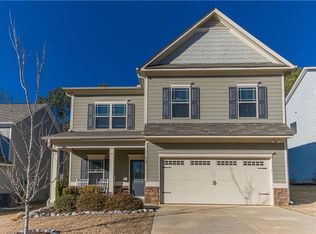 660 Country Ridge Dr, Hoschton, GA 30548