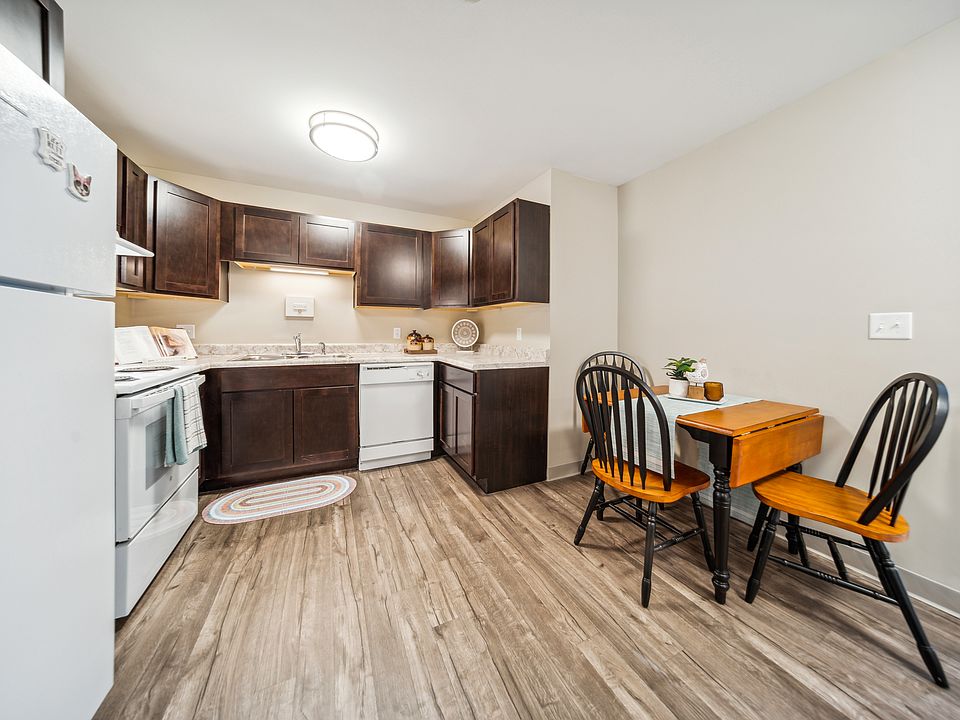 1st image of 637 Pine St #14454577
