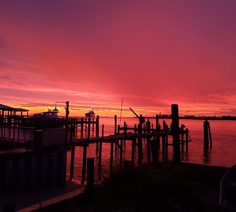 1st image of 10020 Heckscher Dr