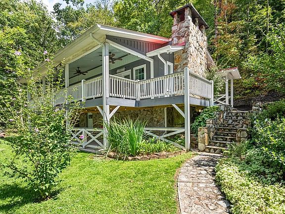 4th image of 270 Hiawassee River Rd