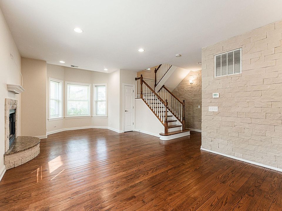 1st image of 6912 W Medill Ave #1
