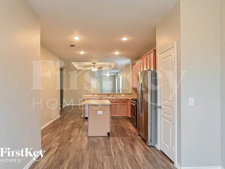 14711 Myrtle Point Dr — Photo 4