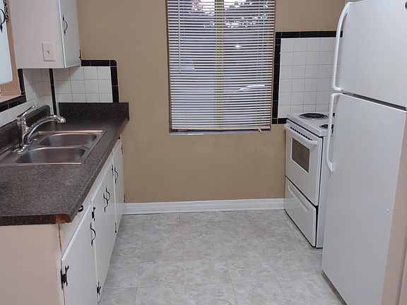 5th image of 3839 Sudbury Ave
