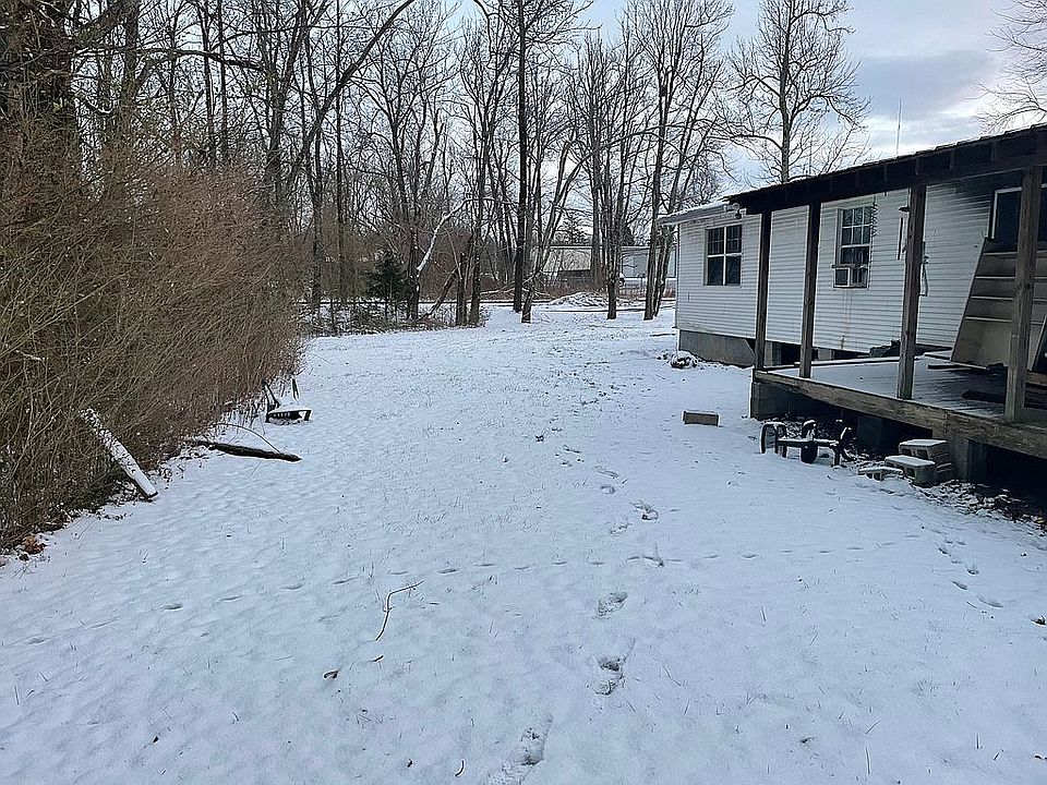 2nd image of 324 E Mineral Ave