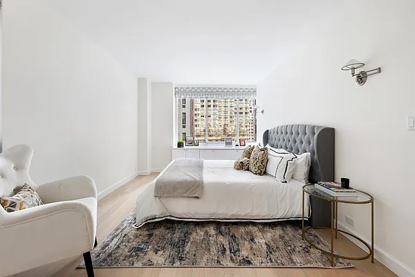 Sold by Compass | media 6