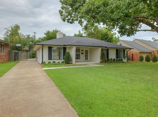 1115 Belford Ave, Nichols Hills, OK 73116