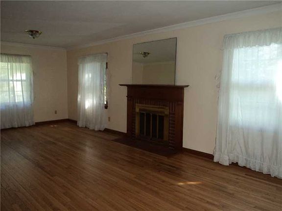 4th image of 1766 Maynard Dr