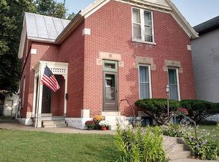 837 S 11th St, Quincy, IL 62301