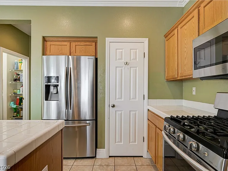 3412 Mountain Park St — Photo 18