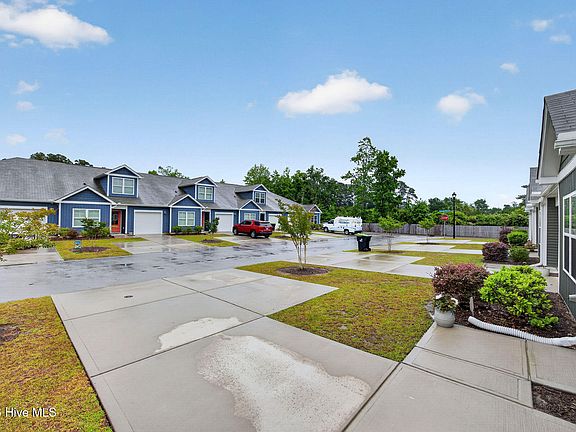 4th image of 2117 Southern Bayberry Lane Unit 28