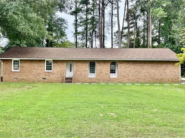 1620 Hebron Ln, Riverdale, GA 30296