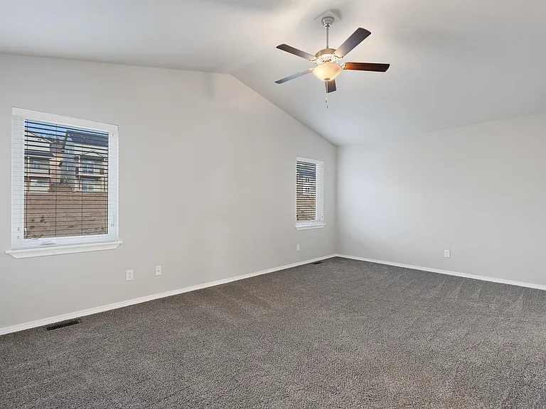 8615 N Seminole St — Photo 12