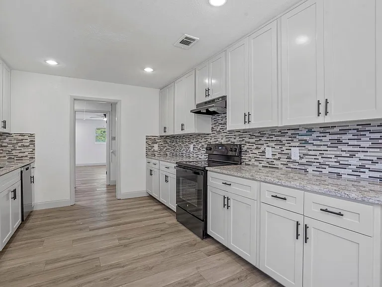 514 Canyon Ridge Dr — Photo 25