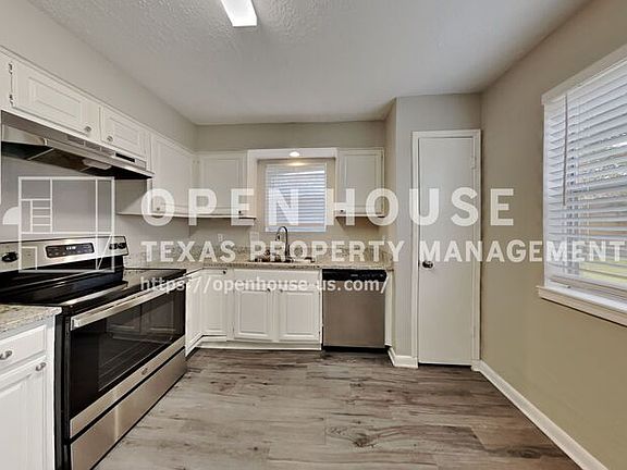 5th image of 3103 Heritage Green Dr