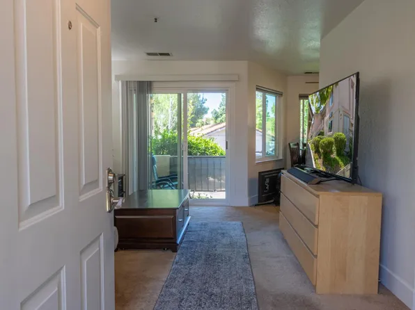 4671 Laurie Cmn APT 101, Livermore, CA 94550