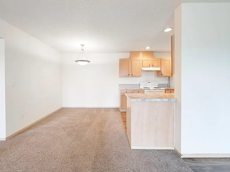Devonwood & First Place — Photo 8