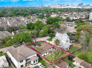 3221 Durhill St, Houston, TX 77025